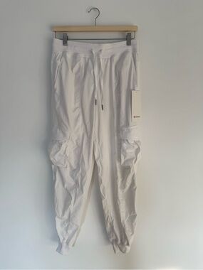 NWT Lululemon Dance Studio Relaxed-Fit Mid-Rise Cargo Jogger White Size Medium